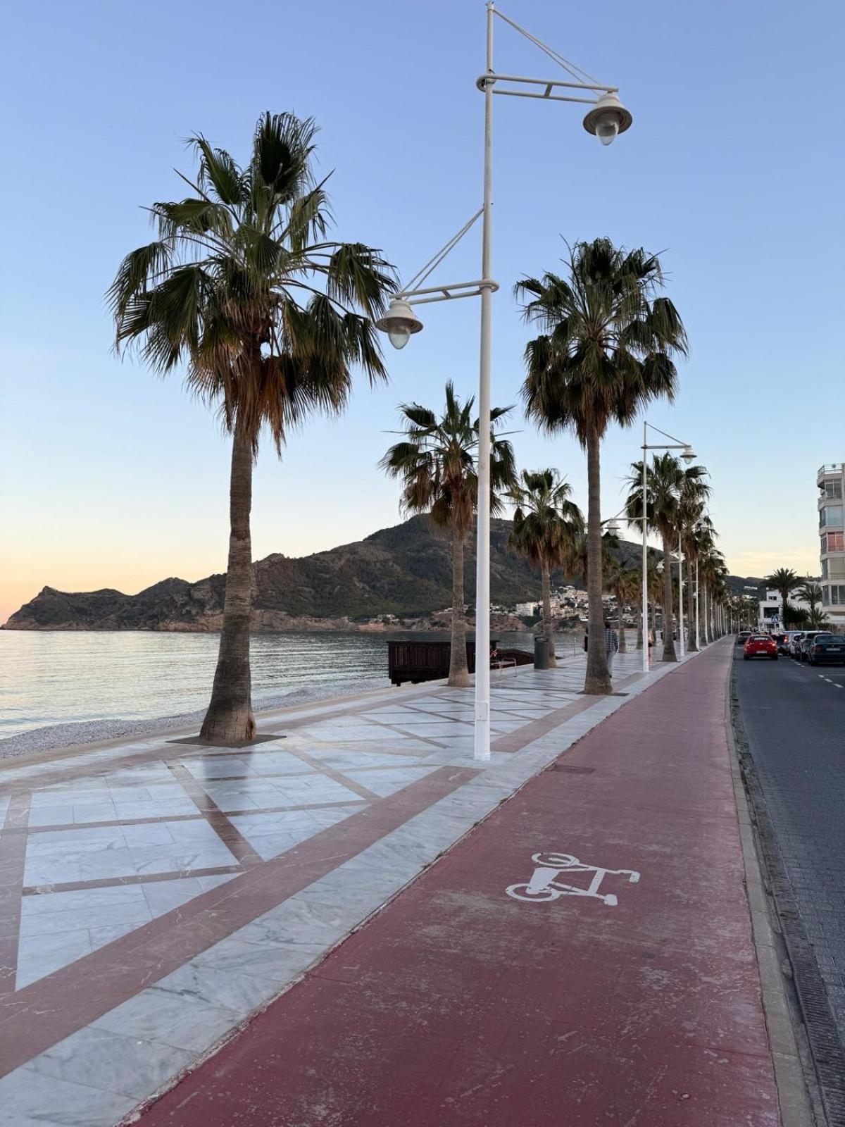 Apartamento En Primera Linea De La Playa Altea Eksteriør billede